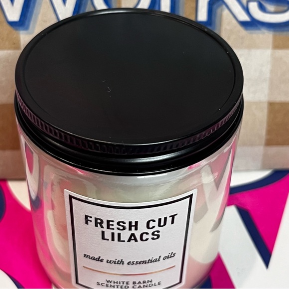 Fresh Cut Lilacs bath & body works single wick candle (bundle for a discount) - Picture 3 of 6